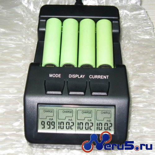 интеллектуальное зарядное устройство для аккумуляторов АА и ААА BM110 фото 1
